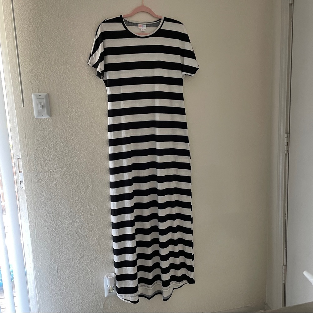 LulaRoe Long Black and White Stripped Dress - Medium